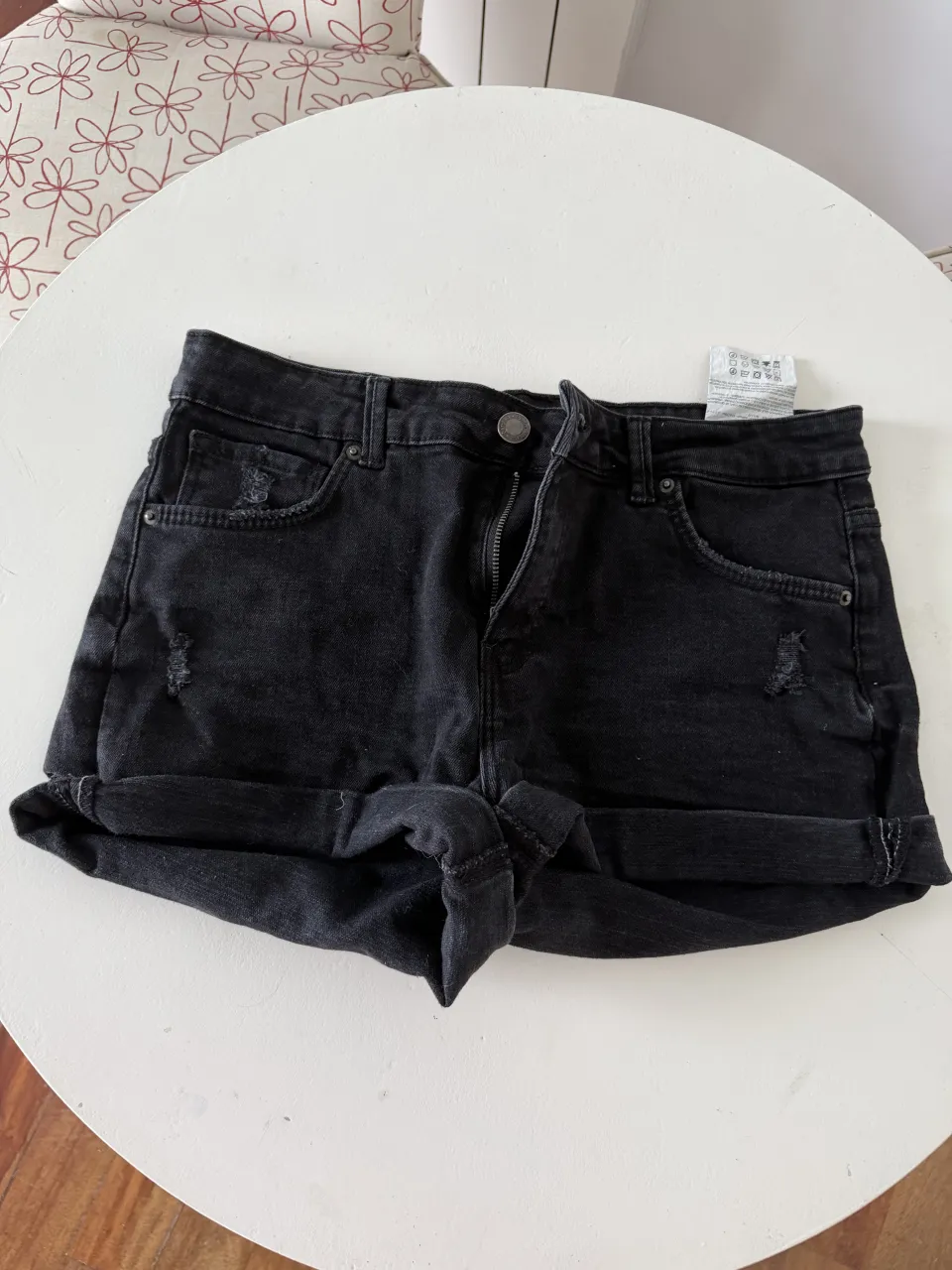 Short Bershka · Talle EU 38