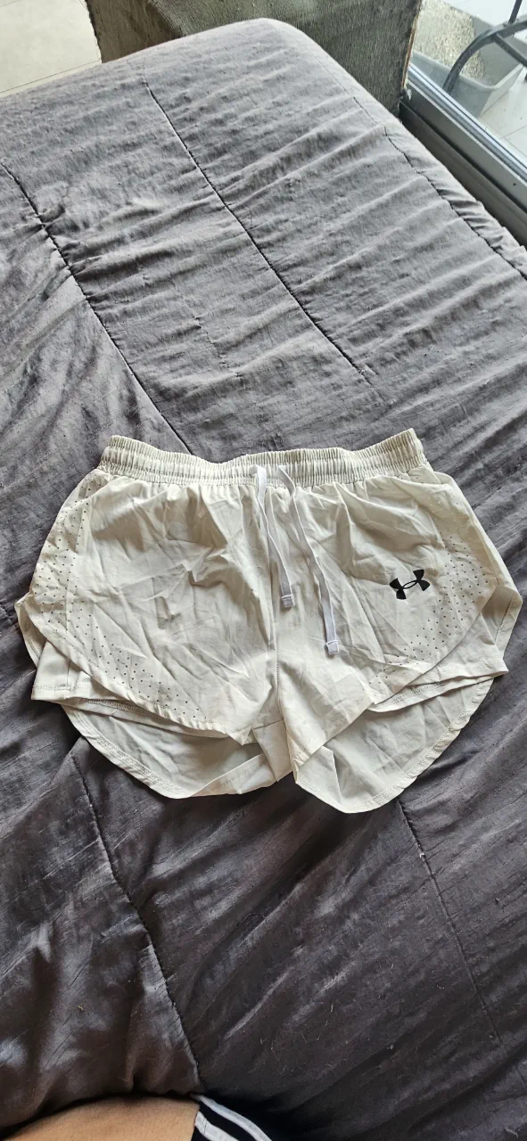 Short Under Armour - imagen 1