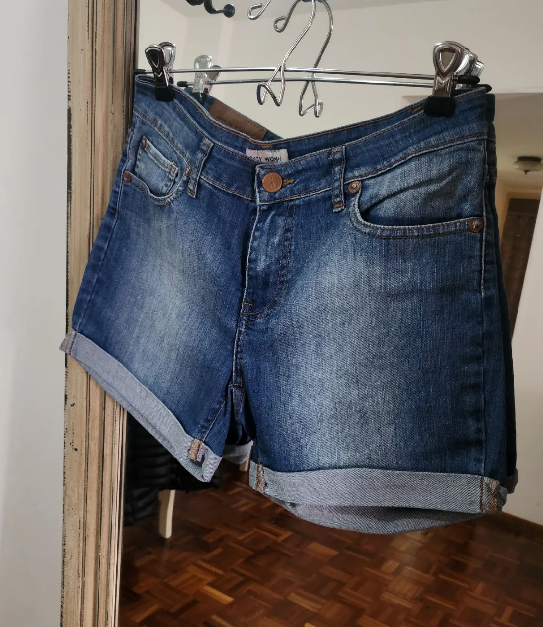 Short Legacy woman - imagen 1