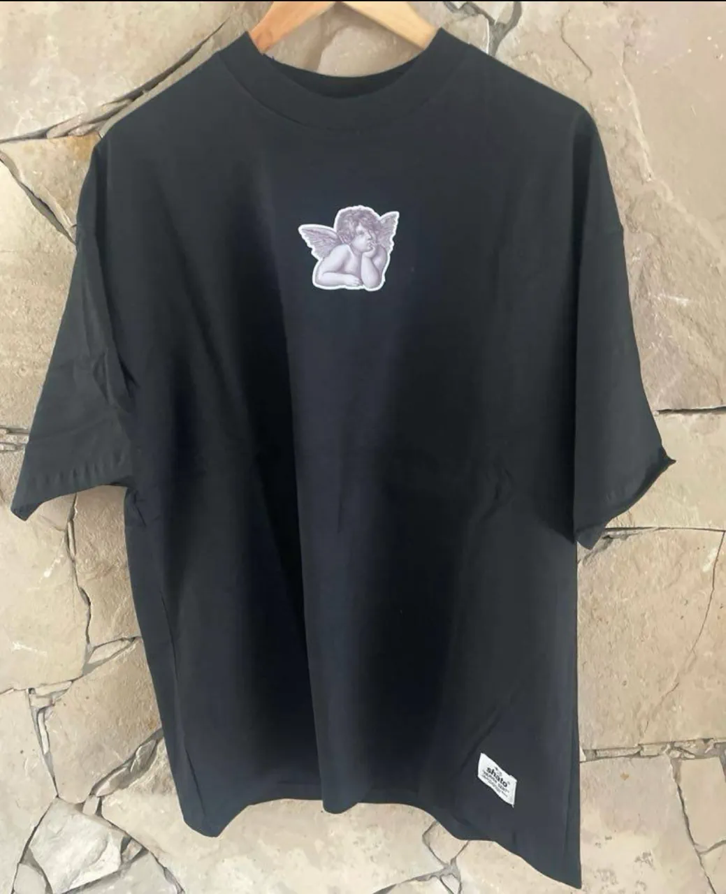 Remera Shato · Talle L