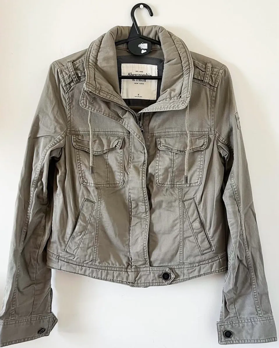 Campera Abercrombie & Fitch · Talle M