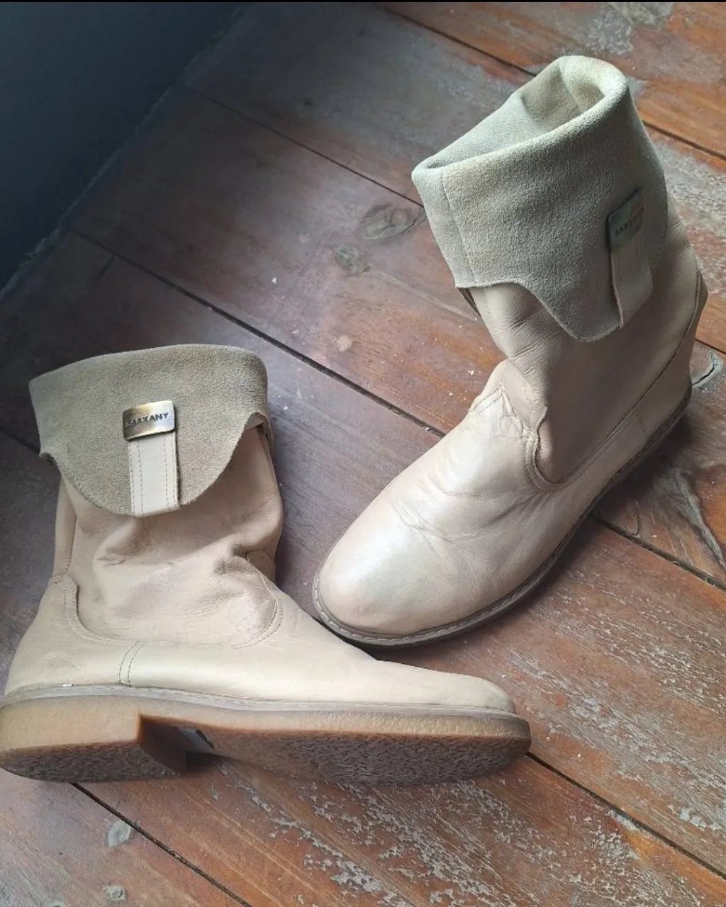Sarkany · Talle AR 38