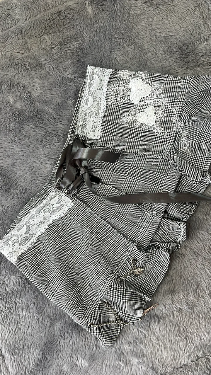Minifalda Oculto · Talle M