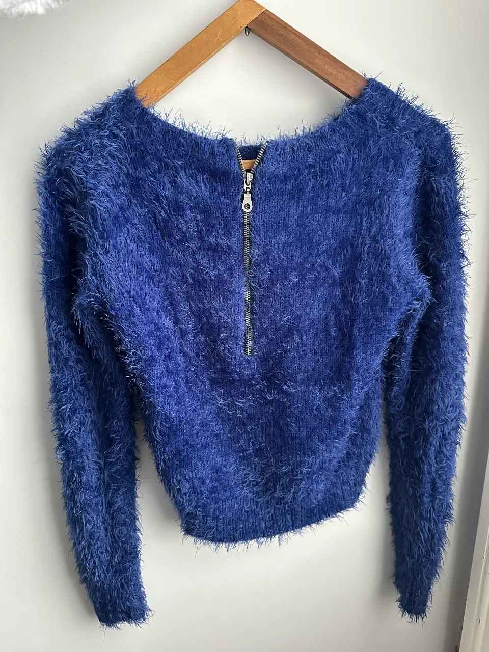 Sweater Kosiuko · Talle M