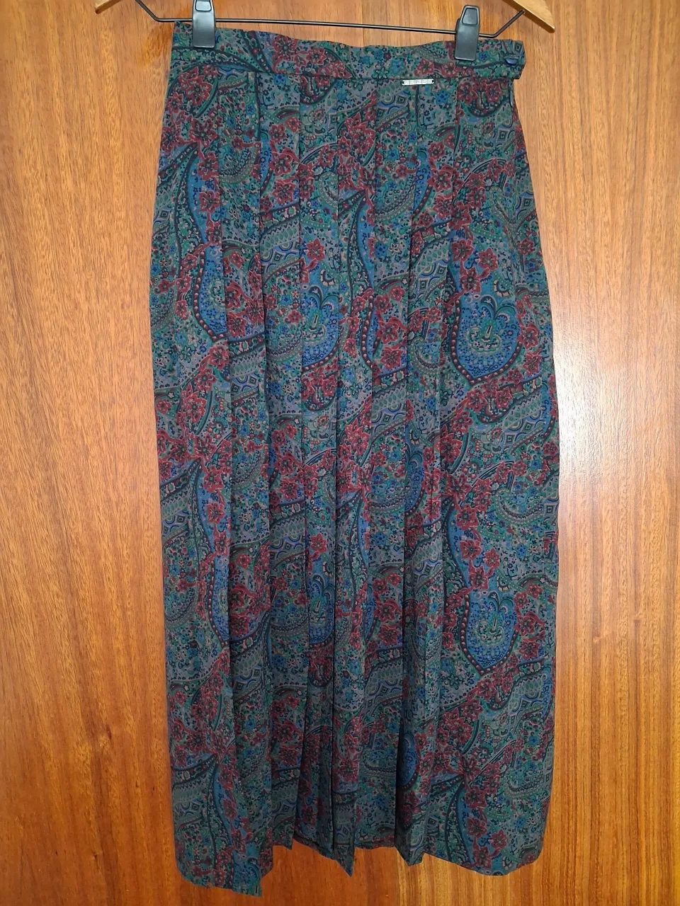 Pollera Geiger - imagen 1