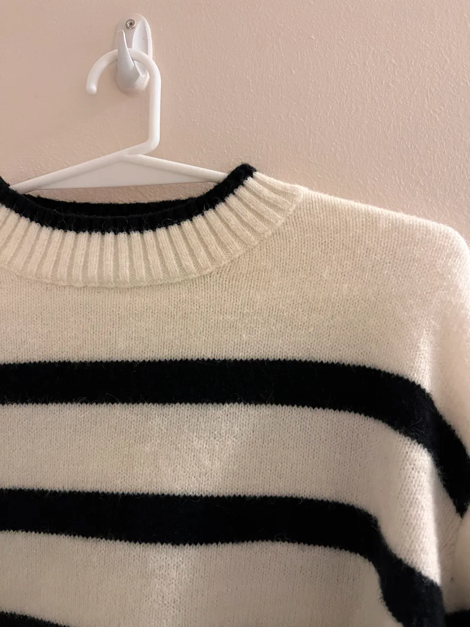 Sweater Shein · Talle M