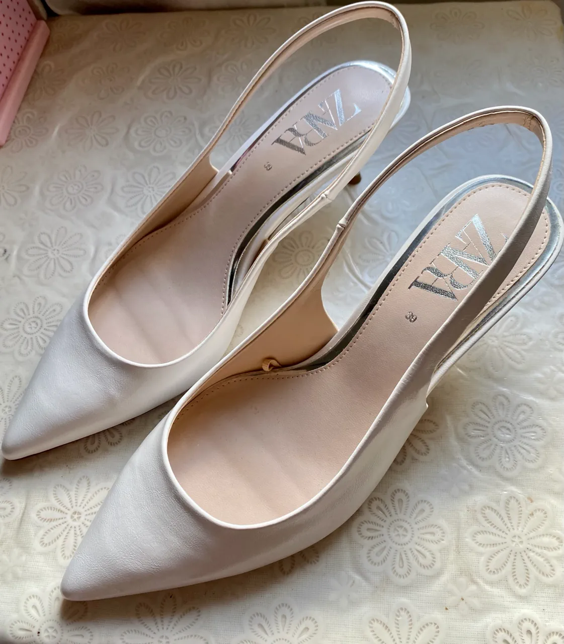 Zara · Talle AR 39