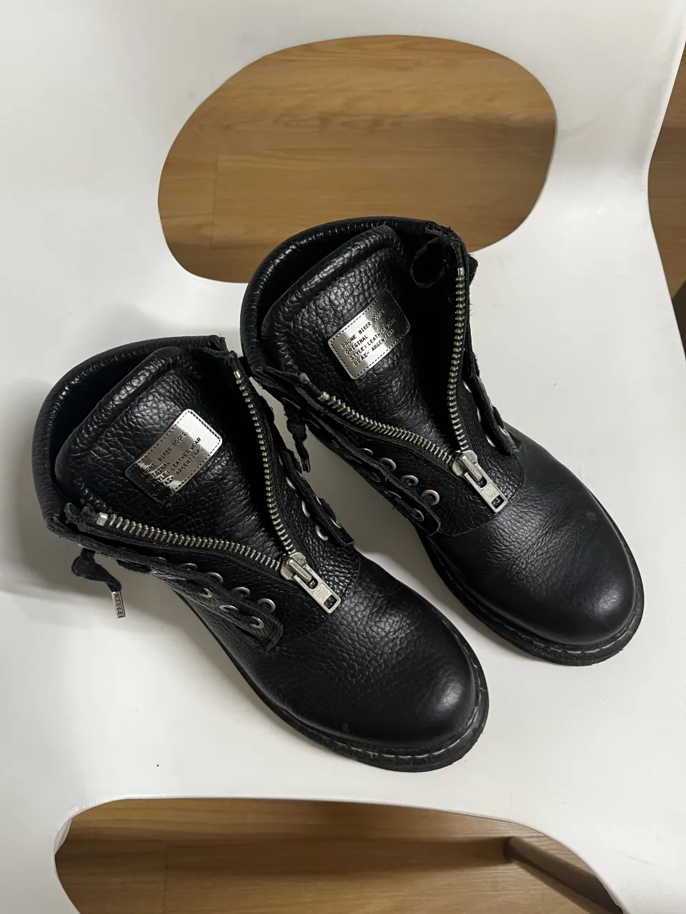Borcegos Prüne · Talle AR 36