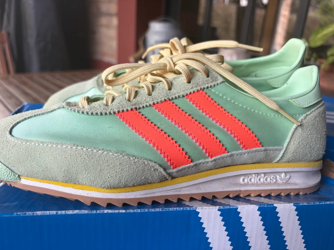 adidas Originals · Talle AR 39