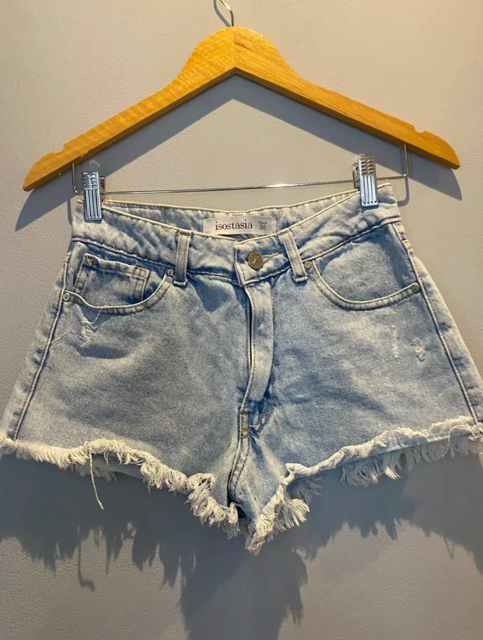 Short Isostasia - imagen 1