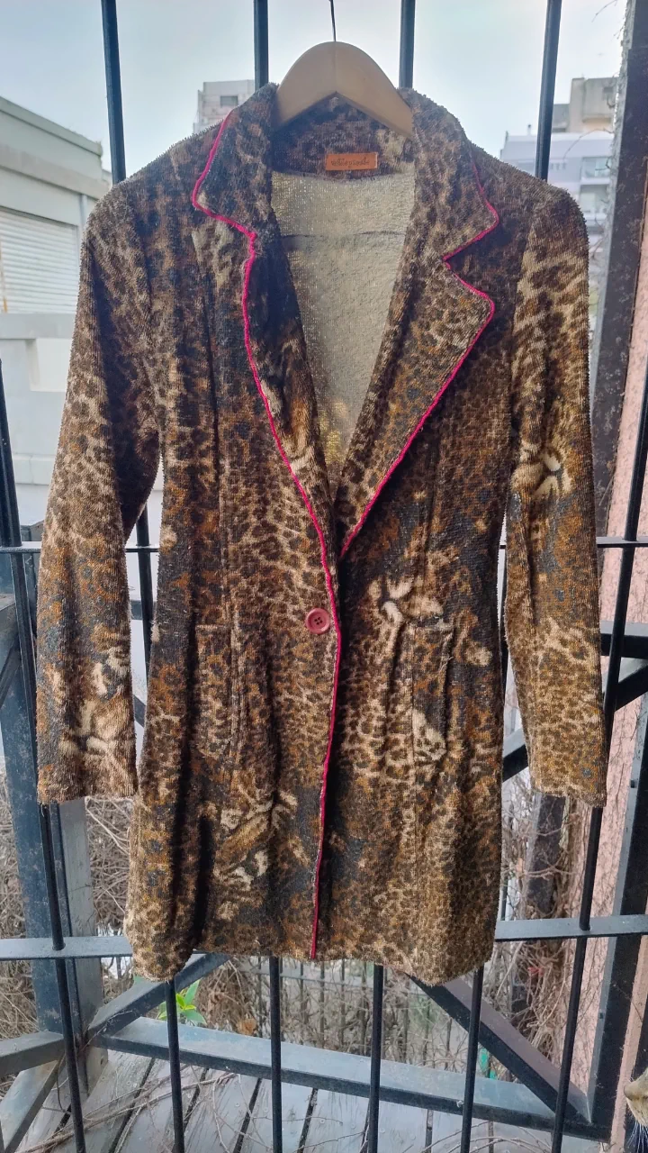 Campera Vestite y andate - imagen 1
