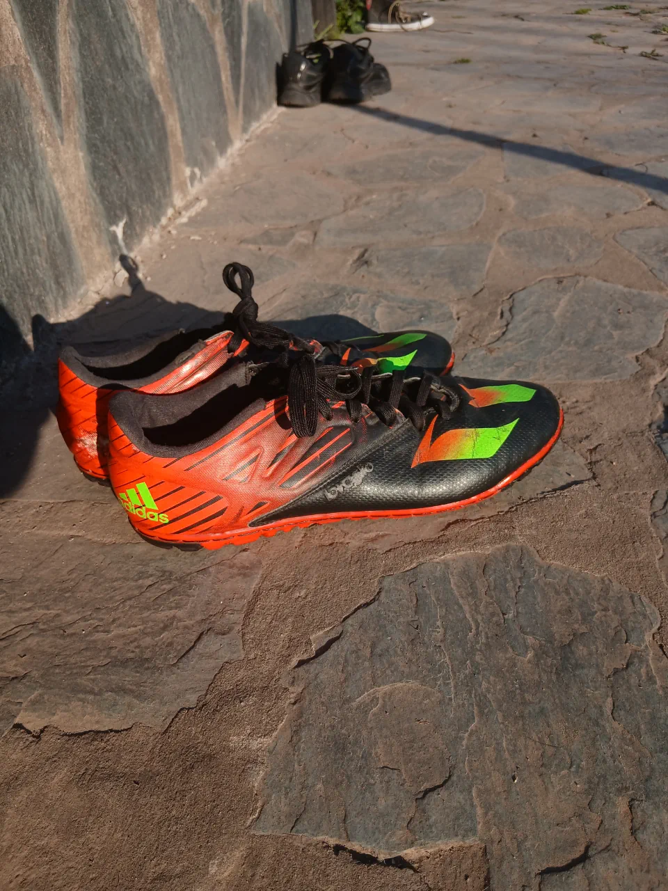Botines adidas - imagen 1