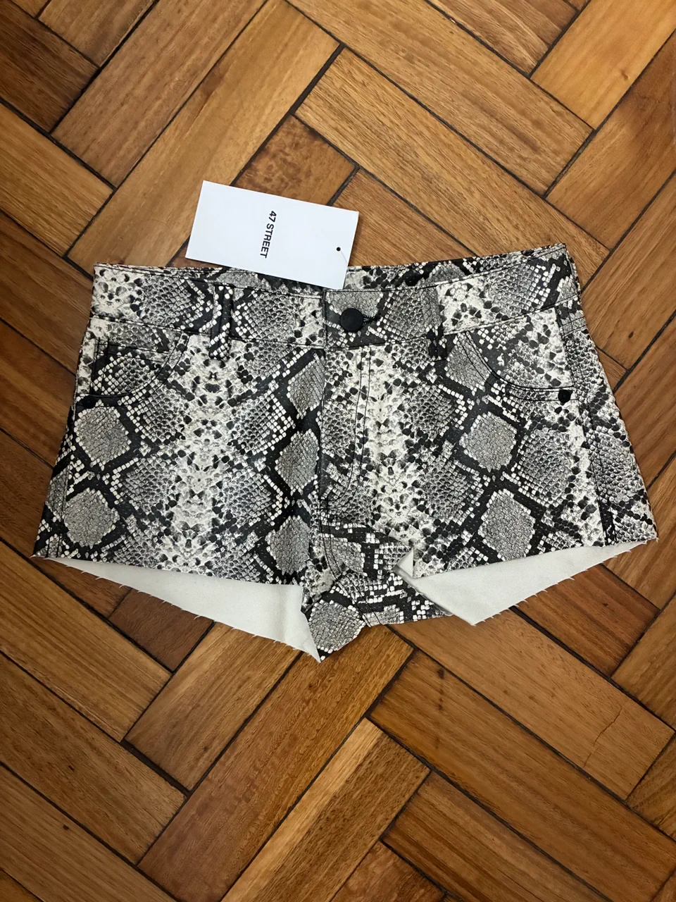 Short 47 Street - imagen 1