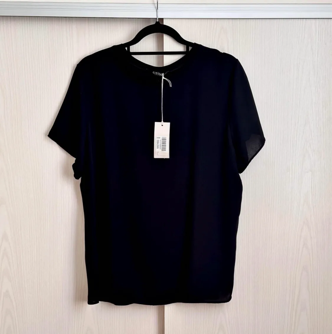 Remera Giesso · Talle L