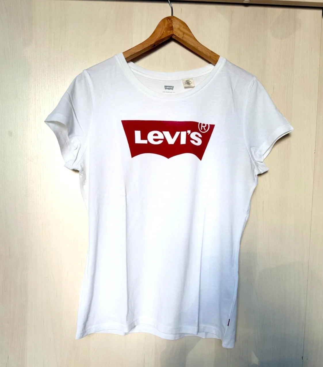 Remera Levi's - imagen 1