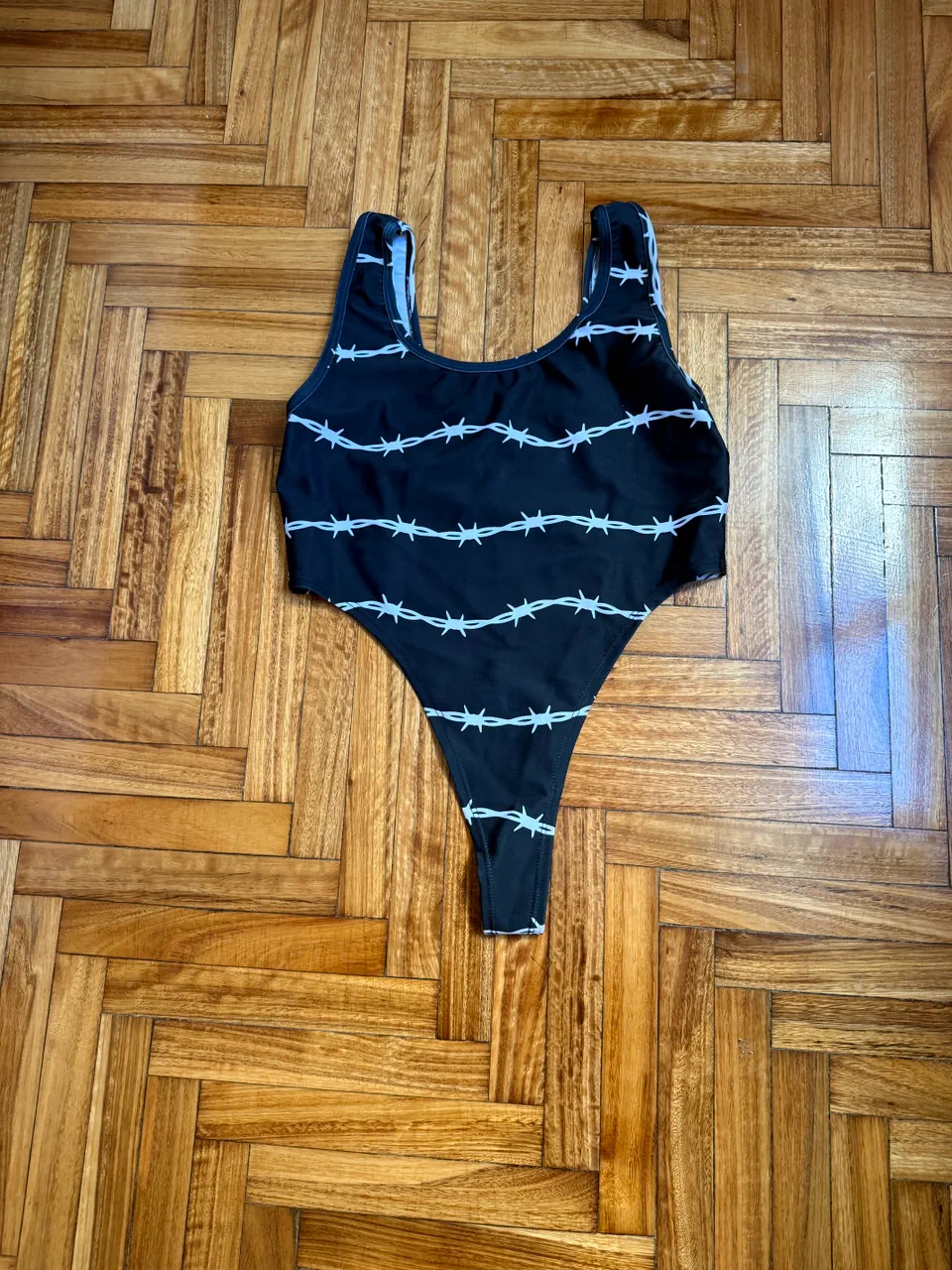 Body Complot · Talle L