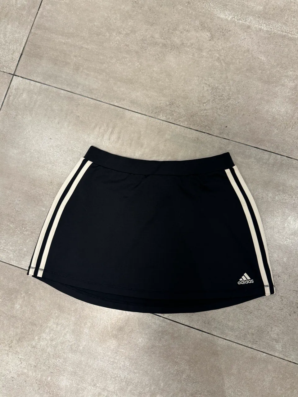 Pollera adidas - imagen 1