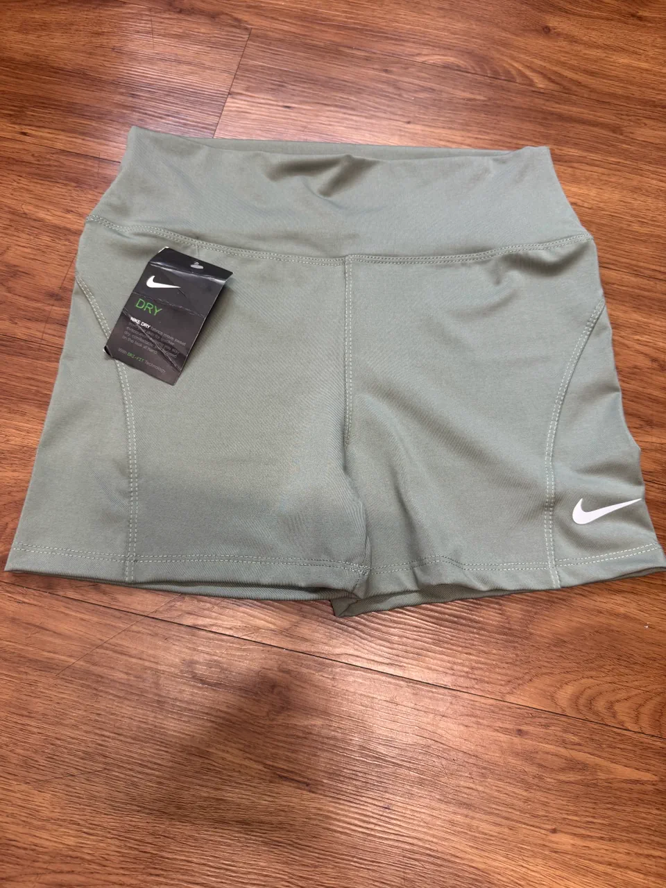 Nike · Talle M