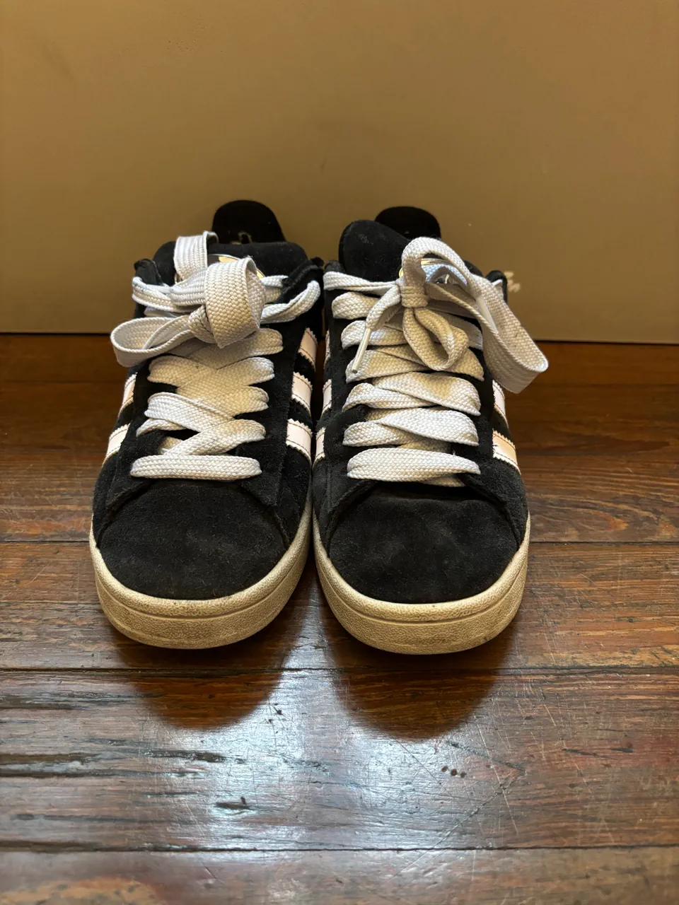 adidas · Talle EU 38