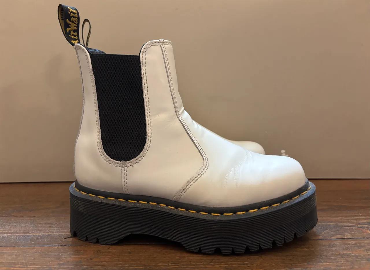 Dr. Martens · Talle EU 37