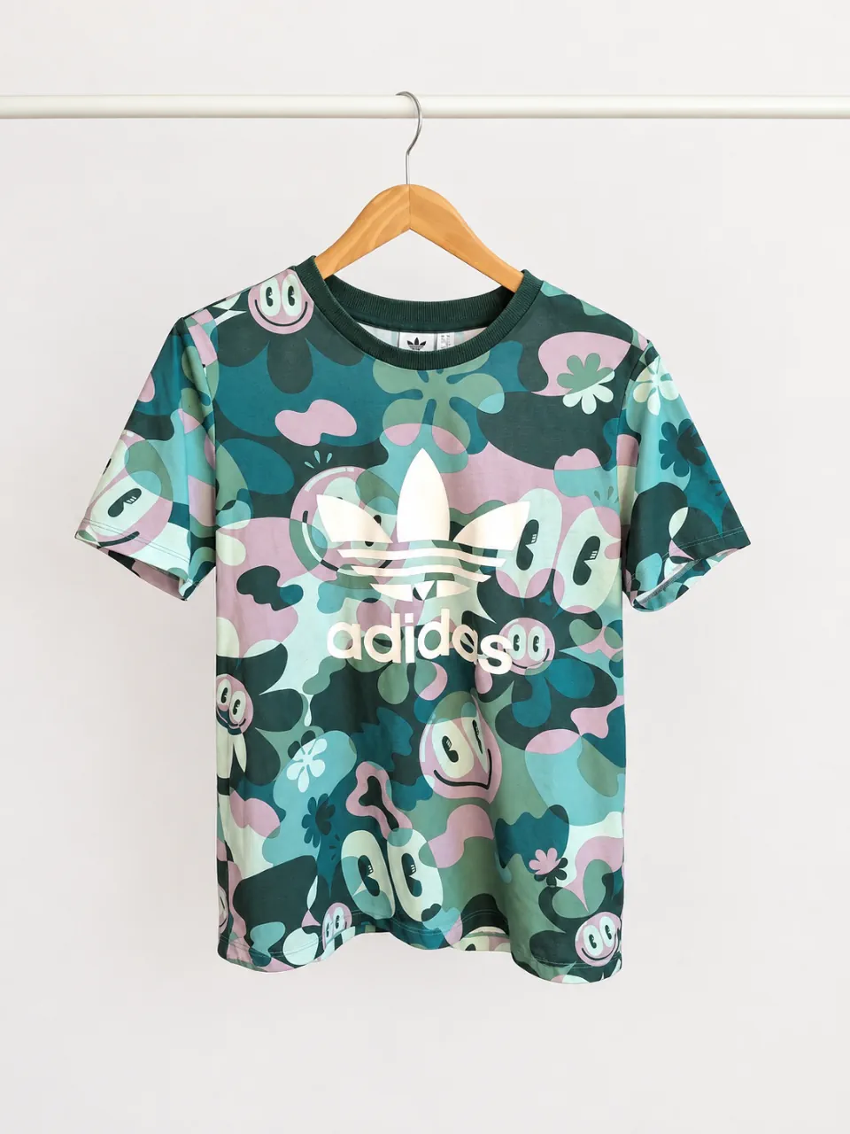 adidas · Talle L