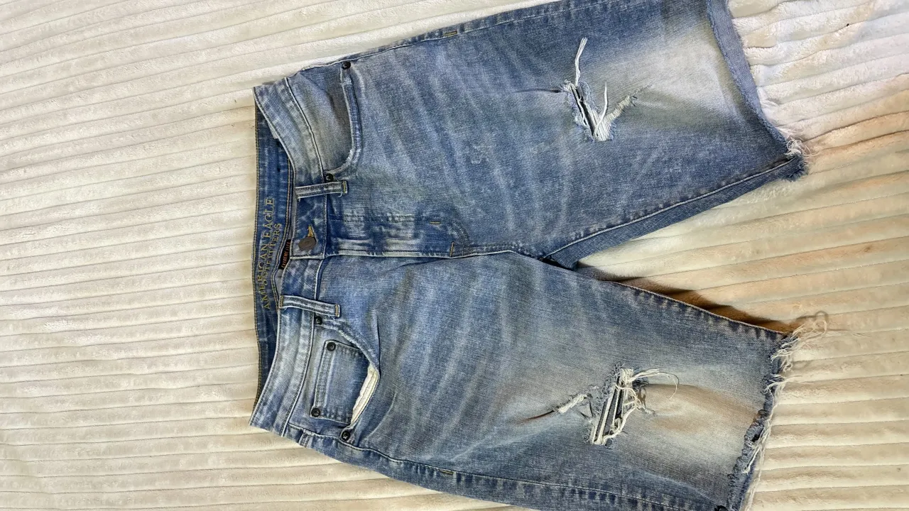 American Eagle Outfitters · Talle MEX/ARG 31