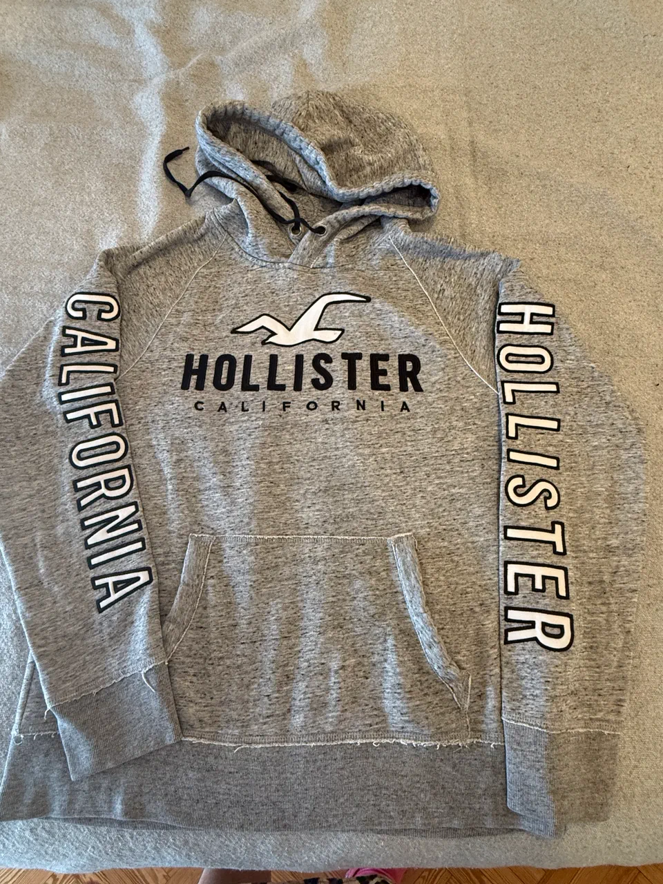 Hollister · Talle M