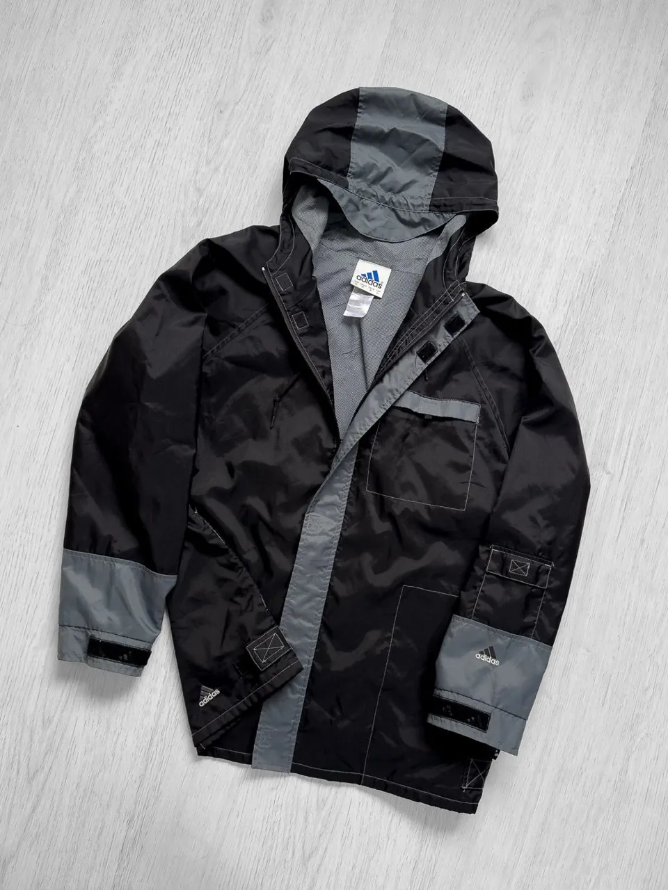 Rompeviento adidas - imagen 1