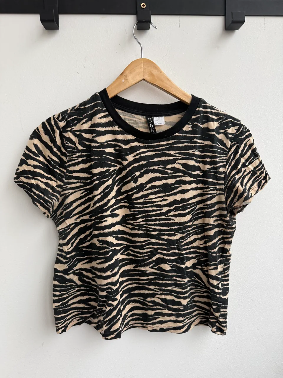 Remera H&M - imagen 1