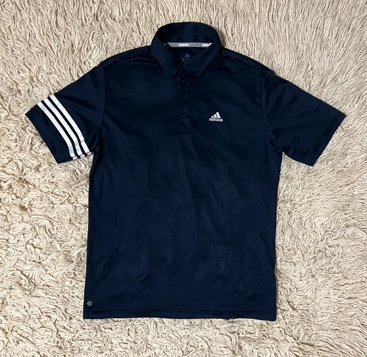 Remera adidas · Talle M