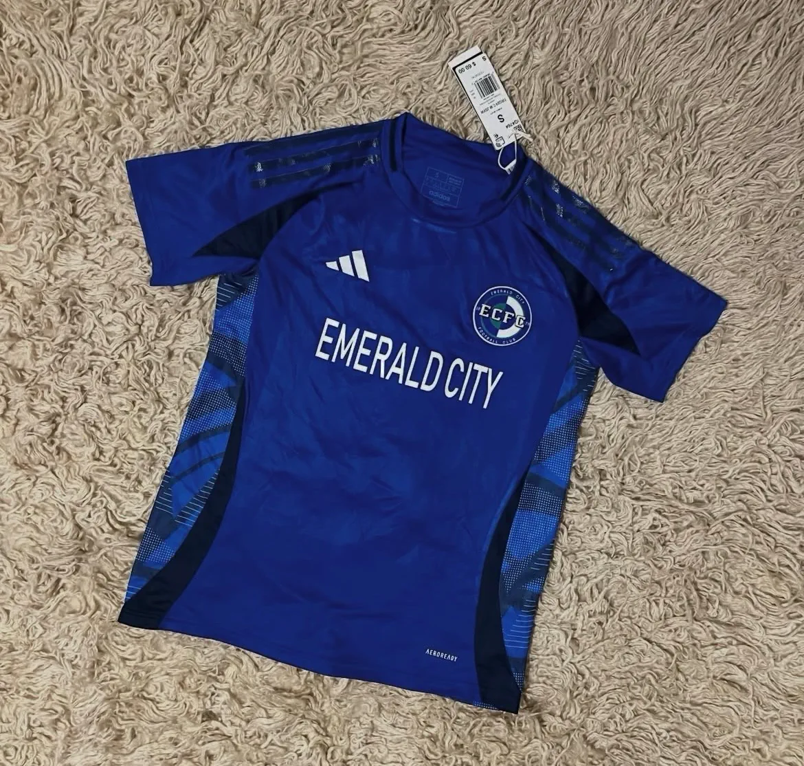 Remera adidas - imagen 1