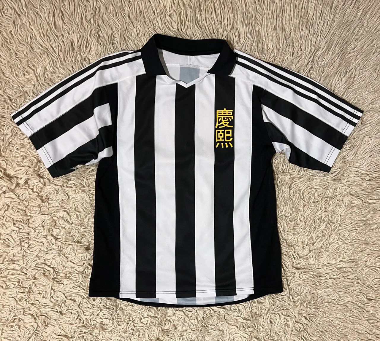 Remera Sin marca · Talle L