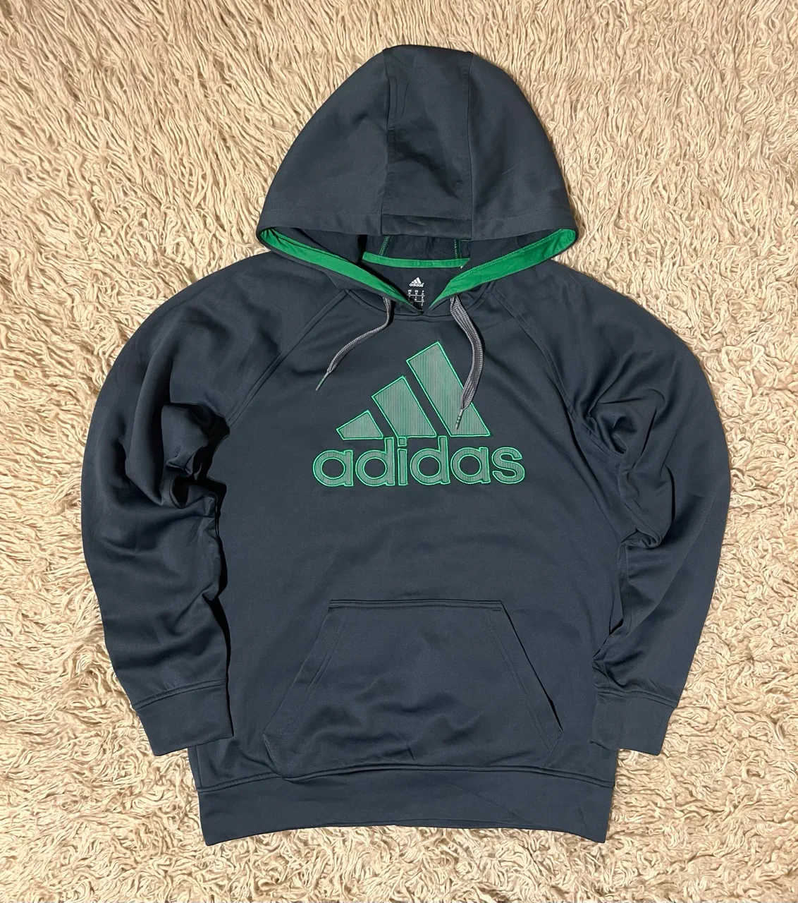 adidas · Talle M