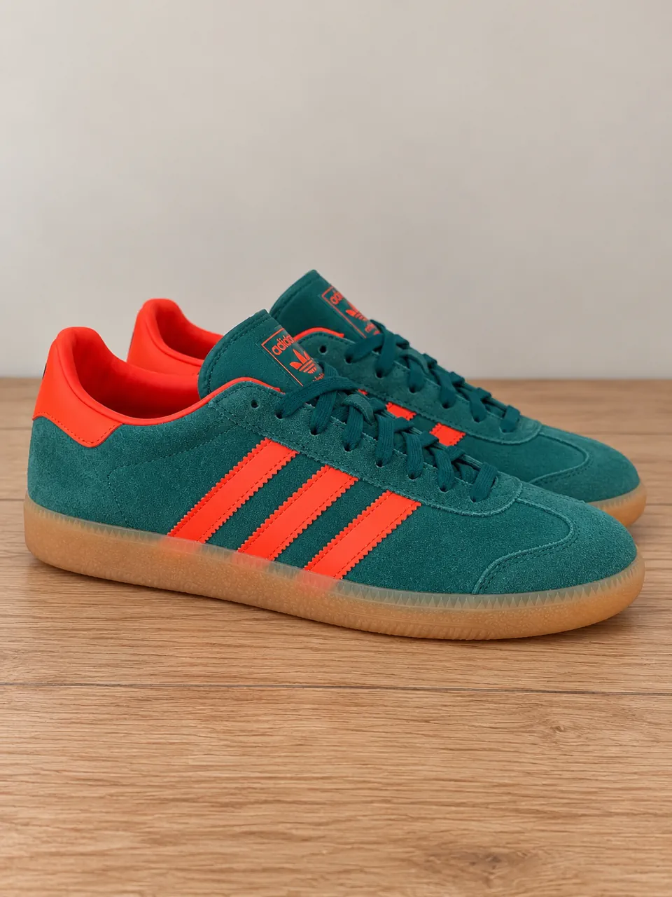 adidas · Talle EU 36