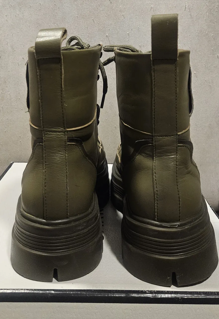 Borcegos Sarkany - imagen 3