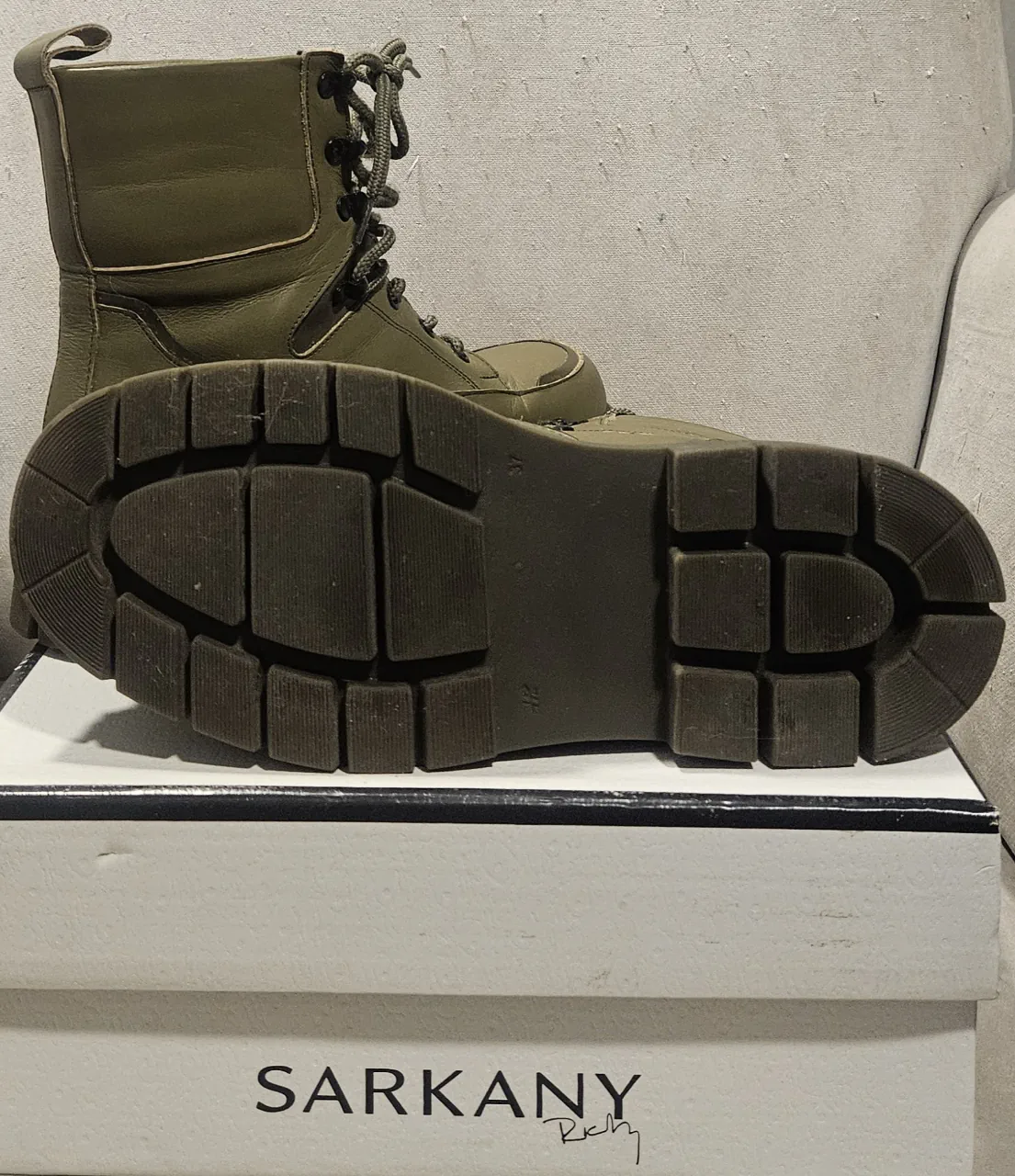 Borcegos Sarkany - imagen 4