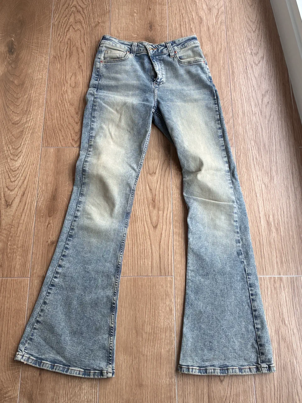 Pantalón Urban Outfitters - imagen 1