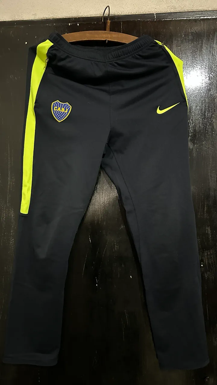 Nike · Talle L