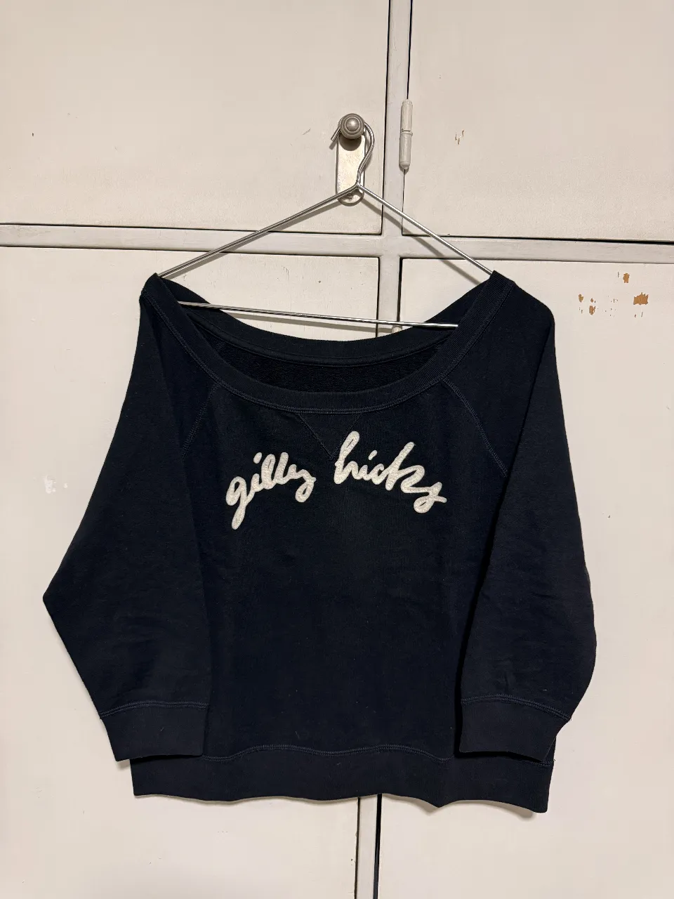Buzo Gilly Hicks · Talle L