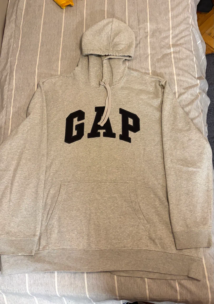Buzo GAP - imagen 1