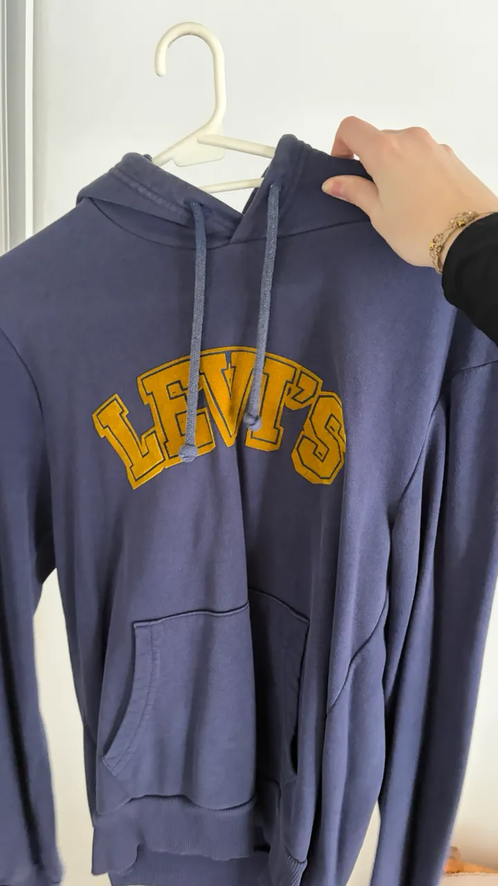 Buzo Levi's · Talle S