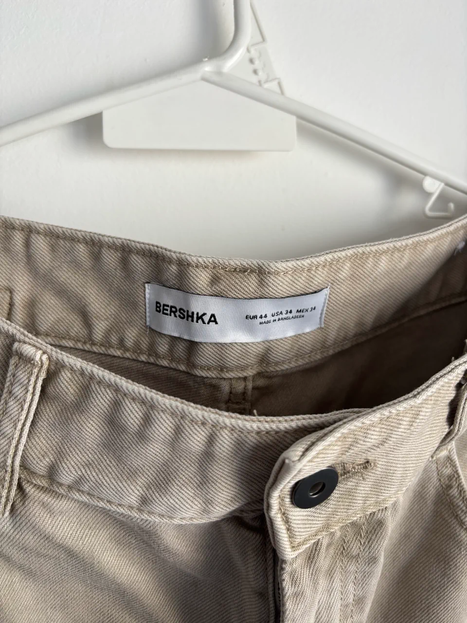 Bershka · Talle EU 44