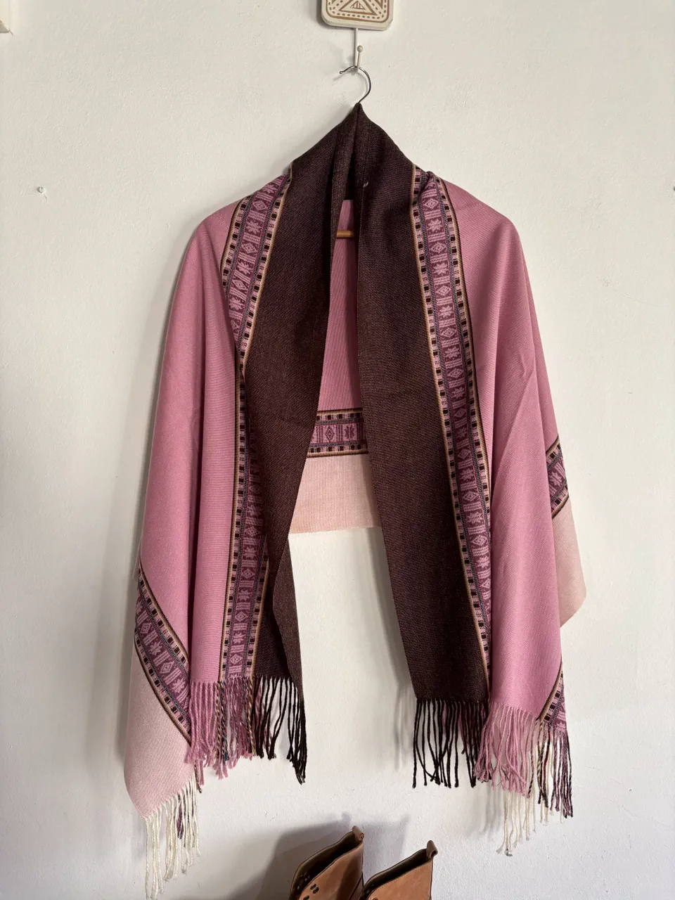Poncho Sin marca 🩷 - imagen 1