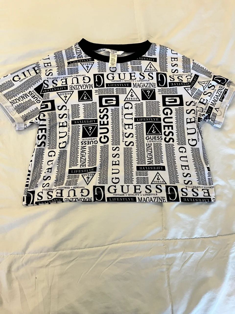 Remera GUESS - imagen 1