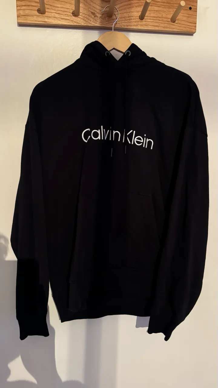 Calvin Klein · Talle M