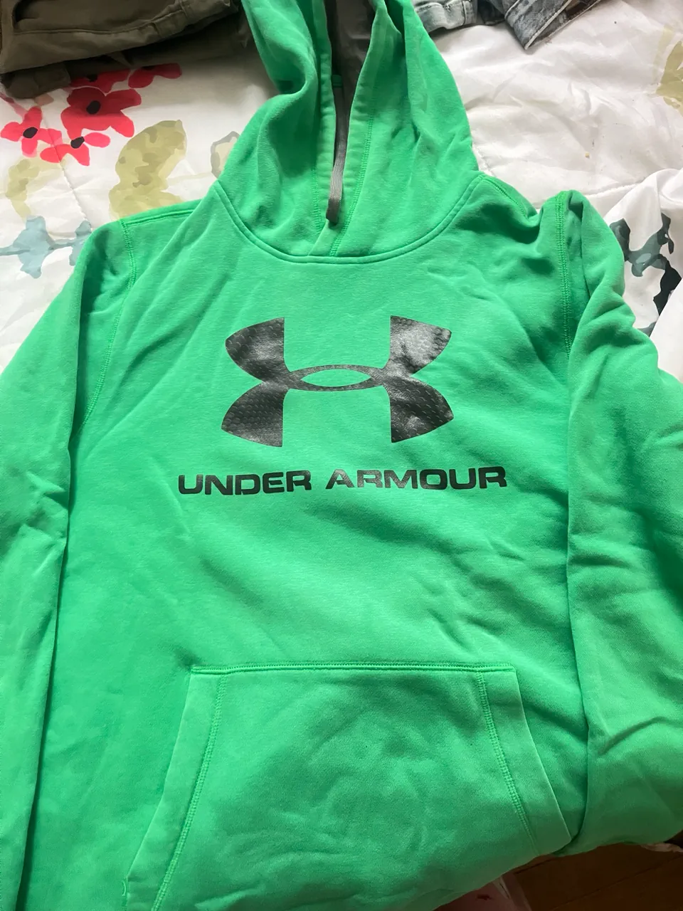 Buzo Under Armour · Talle único