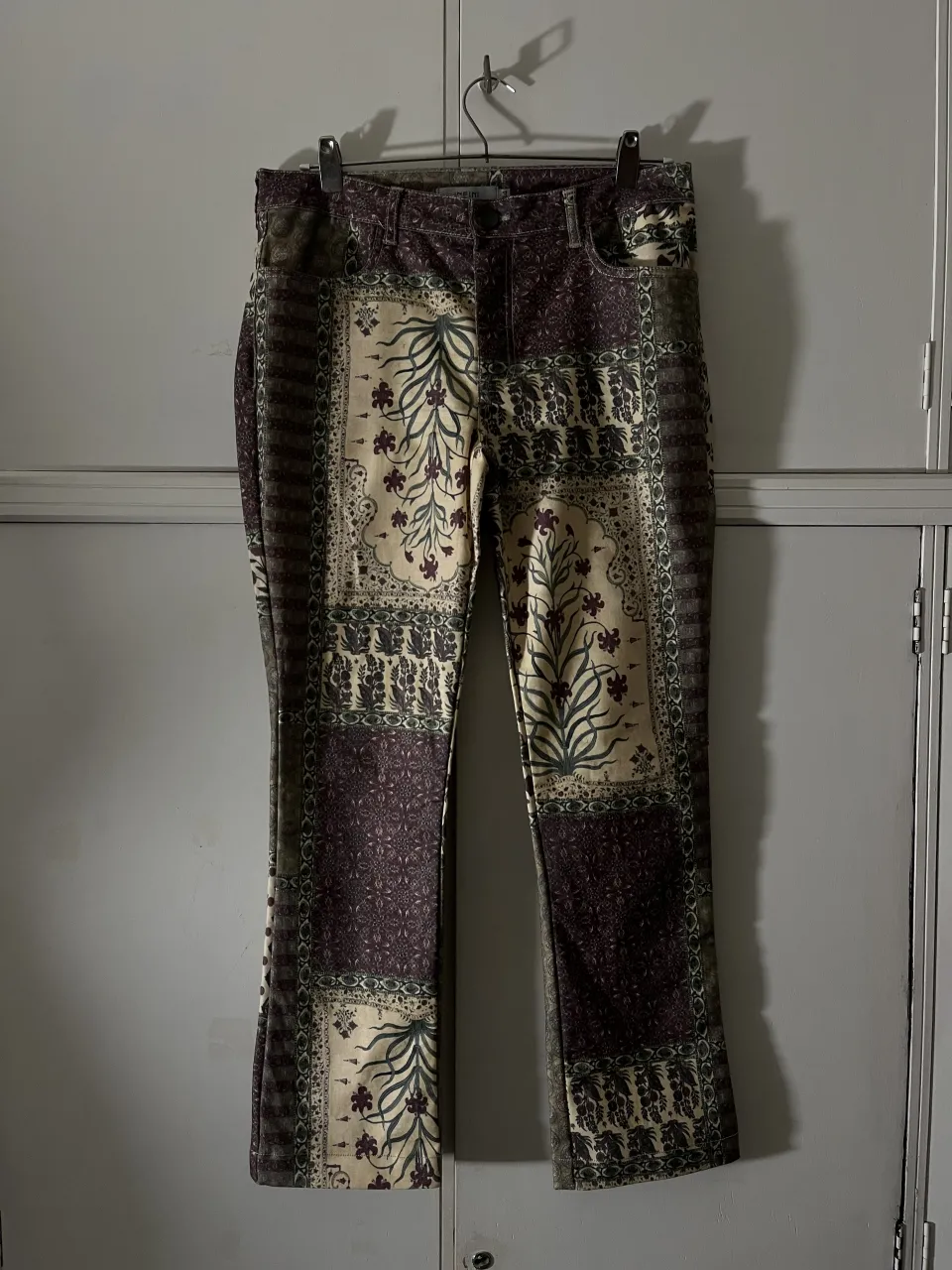 Pantalón No sé exactamente la marca · Talle L