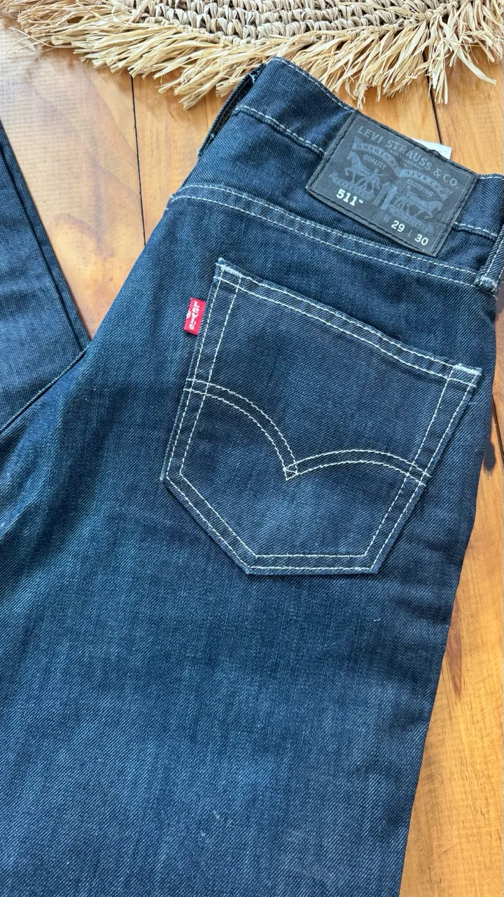 Jean Levi's - imagen 1