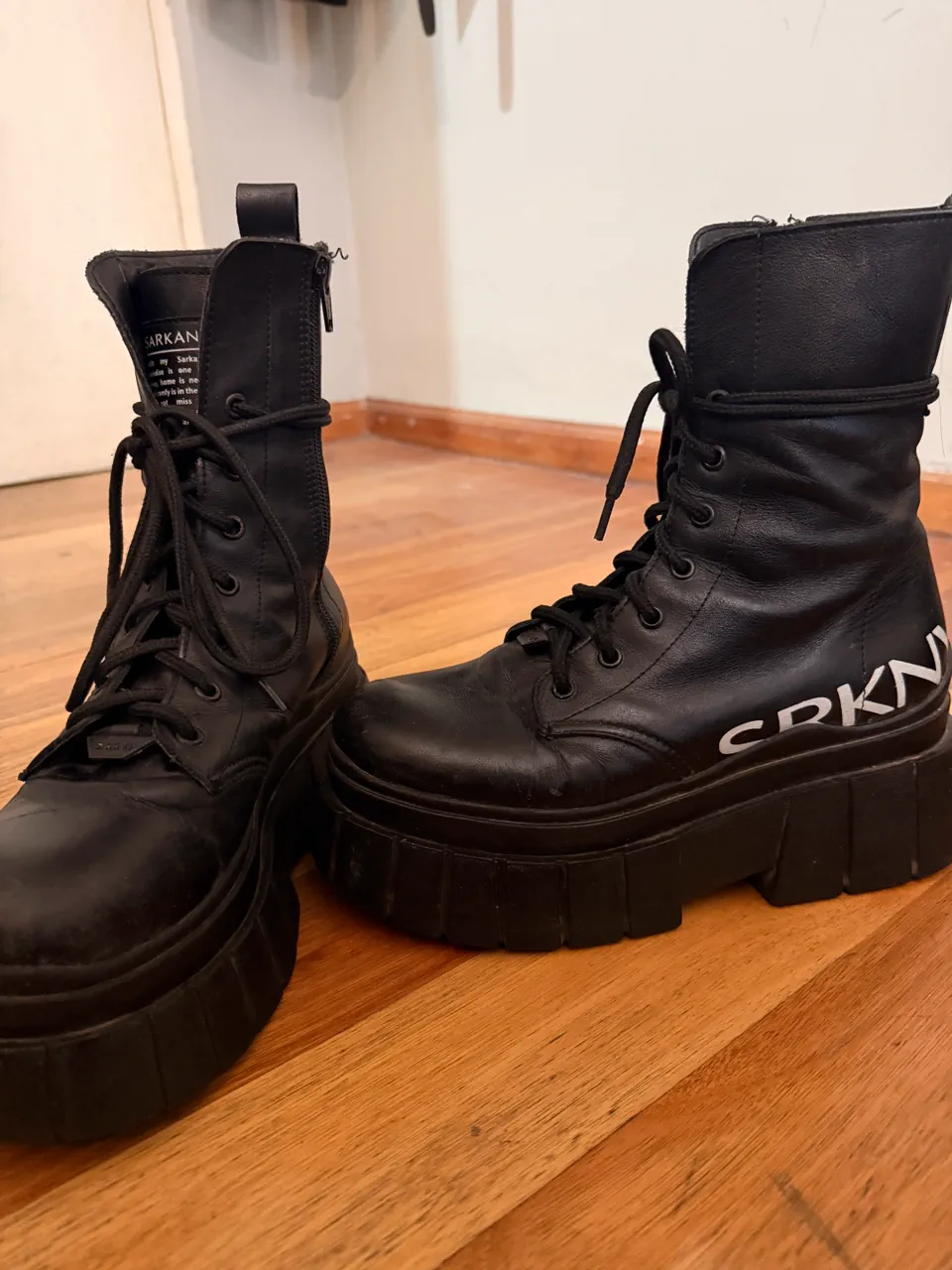 Botas Sarkany · Talle AR 38