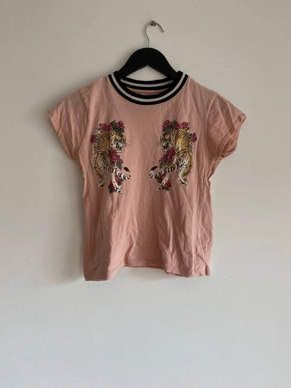 Remera Clockhouse · Talle XS